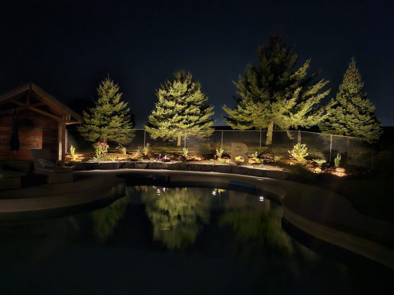 Smart Guide to Synthetic Grass and Landscape Installations in Kitchener Smart Guide to Synthetic Grass and Landscape Installations in Kitchener