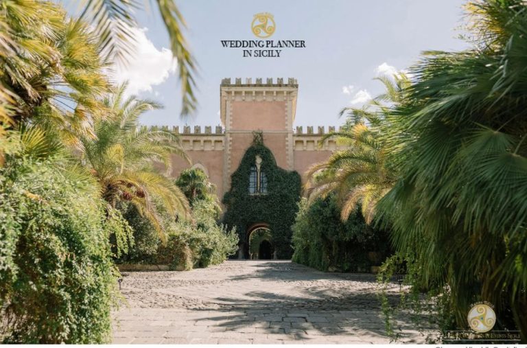 Dreamy Taormina Weddings: Ceremonies with Sea Views and Old-World Charm