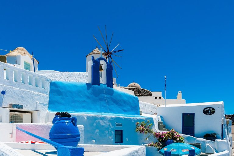 Unforgettable day trips on the sun-kissed island
