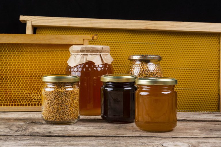 Grower-to-buyer marketplace: connecting small farms with buyers Grower-to-buyer marketplace: connecting small farms with buyers