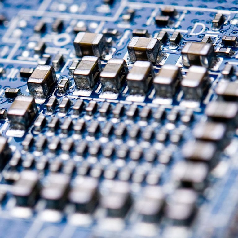 Guía esencial para diseñar PCBs y ensamblaje preciso Guía esencial para diseñar PCBs y ensamblaje preciso