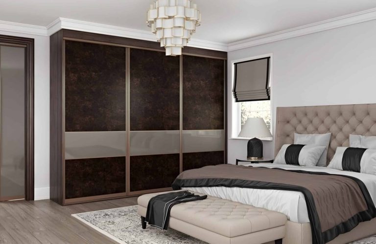 A Glimpse of Opulence: Creating a Luxe Walk-In Wardrobe