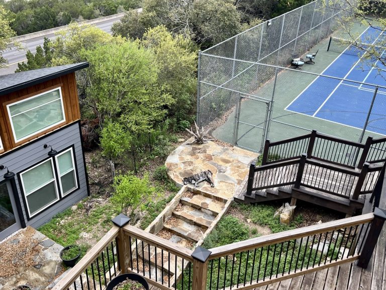 Discover a Charming Austin neighbourhood with a timeless, welcoming vibe