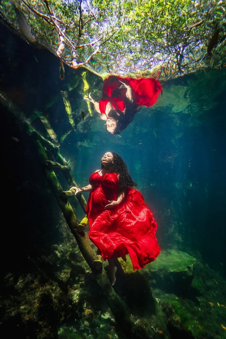 Capturing Elegant Motion: A Dreamy Dress in the Wind Capturing Elegant Motion: A Dreamy Dress in the Wind