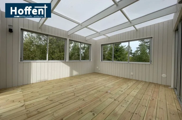 Professionellt Altanbygge i Sollentuna – Säkra och Snygga Lösningar för Din Uteplats