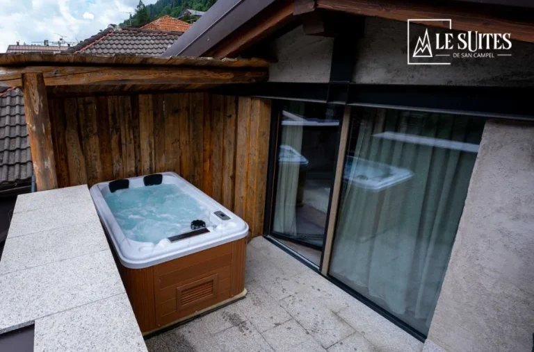 Découvrez LE SUITES DE SAN CAMPEL : Hébergement Moderne et Confort au Cœur de Ponte di Legno
