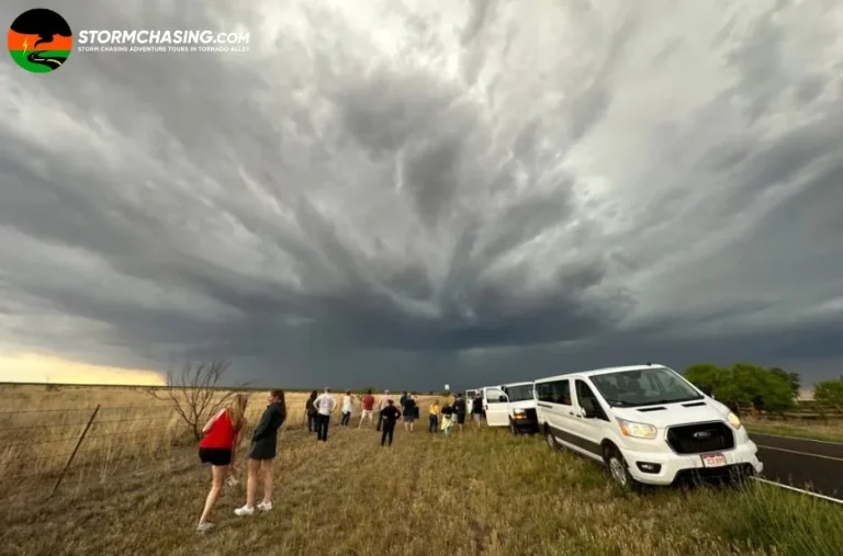Extreme Tornado Tours – Experience Thrilling Storm Chasing Adventures Safely