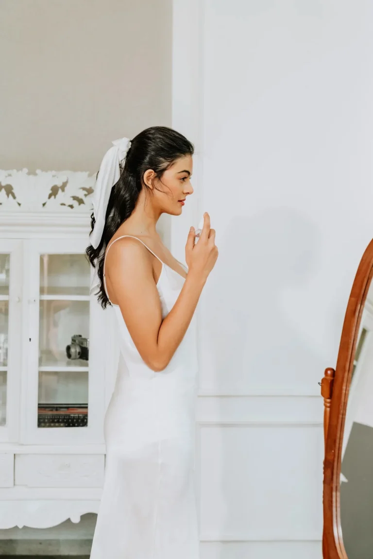 Why Silk Midi Dresses Are the Ultimate Choice for Effortless Elegance and Comfort Why Silk Midi Dresses Are the Ultimate Choice for Effortless Elegance and Comfort