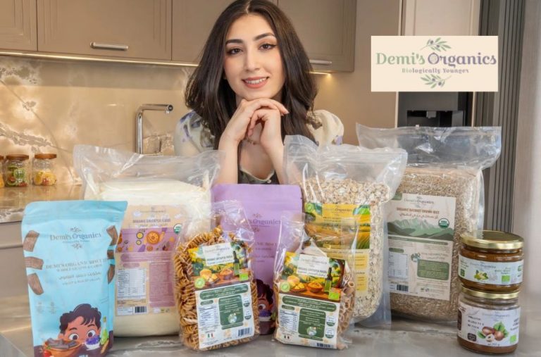 تجربة شاي أسود عضوي بنكهة عميقة وجودة مختارة من Demis Organics