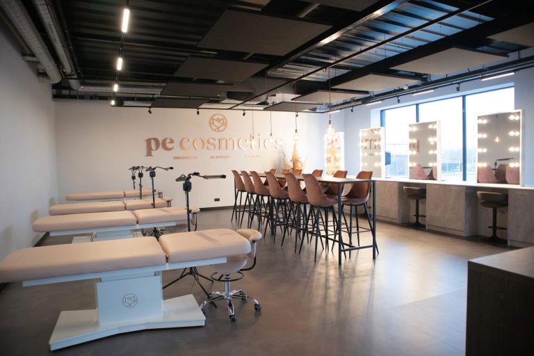 Ontdek Koreaanse wimpertransformaties met PE Cosmetics